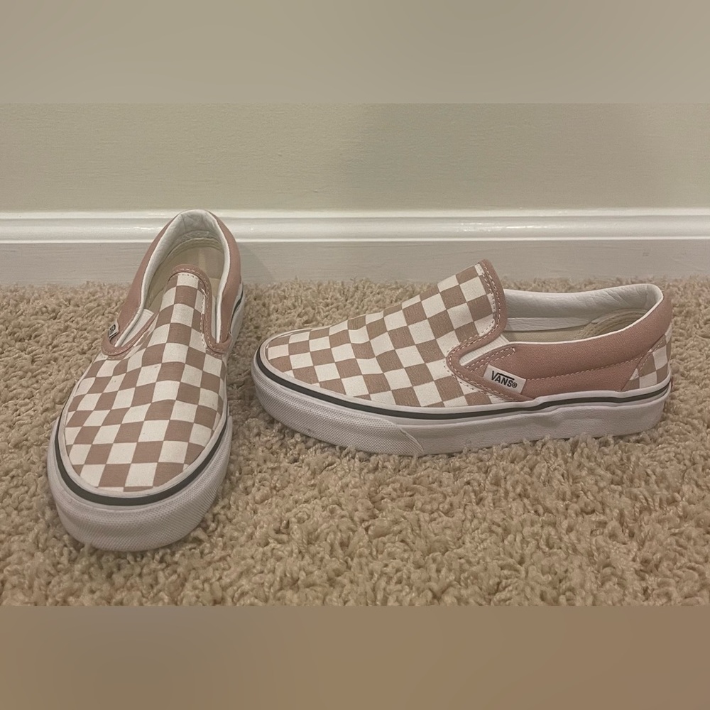 Vans Rose Check Slip Ons (Kids size 3.5: Women’s size 5.5)